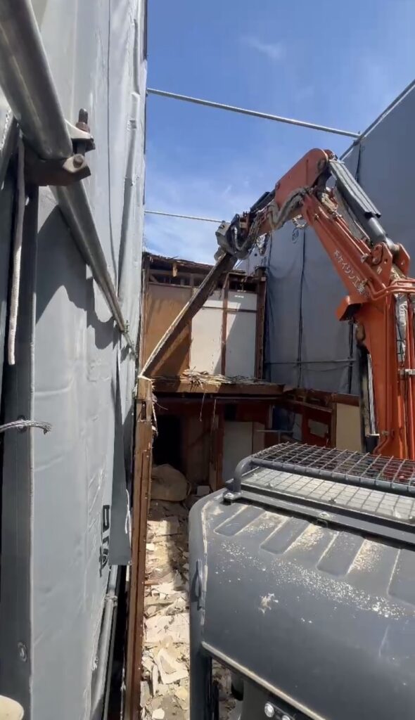 大阪府堺市木造２階建家屋解体工事