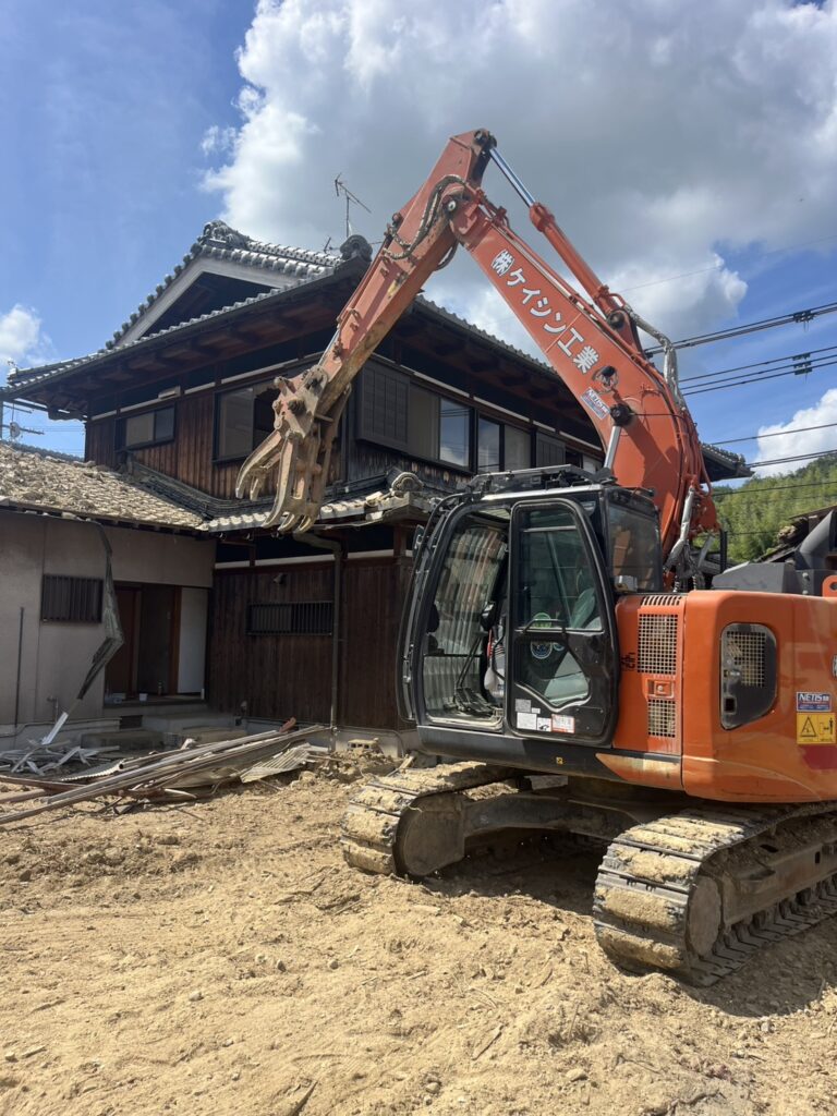 三山木　木造２階建家屋解体工事